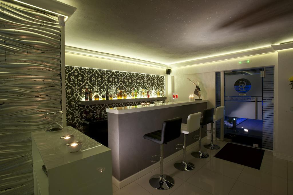The Crystal Blue Hotel Athena Bagian luar foto